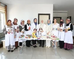 KOMEK Lösemi Tedavisi Gören Hastalara Destek Oluyor