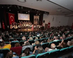 K​onaklılar yaza şarkılarla ‘​Merhaba’ dedi