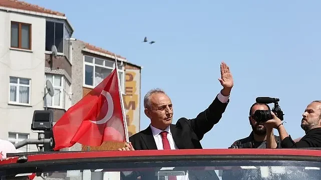 Küçükçekmece’de 19 Mayıs Coşkusu Sokaklara Taştı