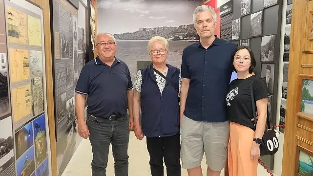 Kültür Evi’ne kitap bağışladı