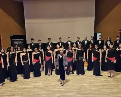 Manisa Büyükşehir Belediyesi Çok Sesli Gençlik Korosu’na Antalya’da ödül