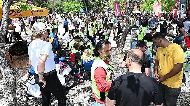 Motosiklet tutkunları Kemer’de buluştu