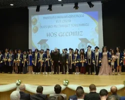 Mustafa Hakan Güvençer Fen Lisesi’nde Mezuniyet Coşkusu