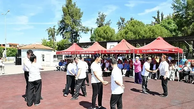 Notalar kalplere dokundu: Engelliler Haftasında umut ve dayanışma buluşması