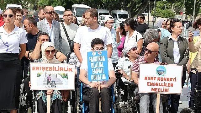 Özel bireylerden çok özel gösteri