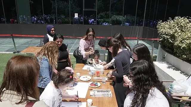 Özel eğitim öğrencileri İstinye Üniversitesi’nin şenliğinde buluştu