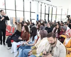 Prof. Dr. Samur, gençlerle yapay zekâyı konuştu