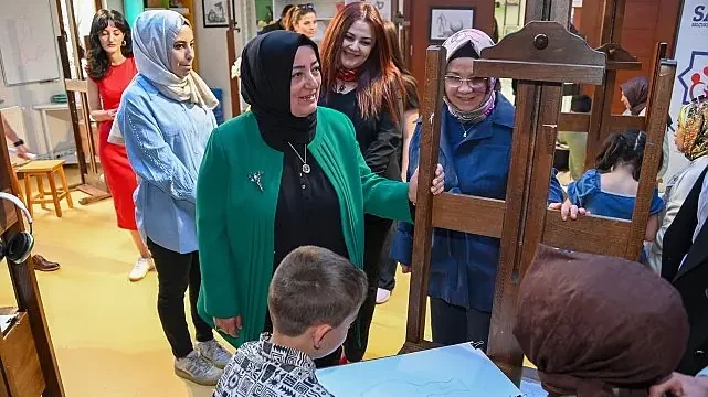 Selçuklu Sanat ve Tasarım Atölyesi, “Anneme Sürprizim Var” Etkinliğine Ev Sahipliği Yaptı