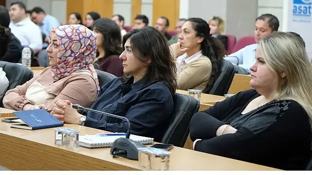 Tıbbi jeoloji, sağlık sorunları, yeraltı barajları ve su temini konuları ele alındı