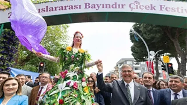Uluslararası Bayındır Çiçek Festivali coşkuyla başladı