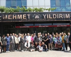 Ünlüler Habercaddestv kahvaltısında buluştu