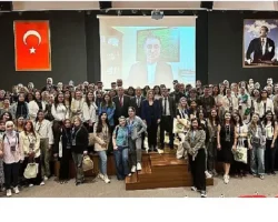 Uzmanından Sosyal Medya Uyarısı: Normal Duygu Döngüsünü Bozuyor