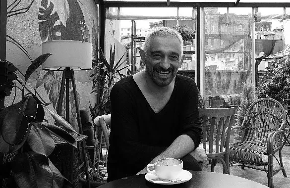 Yalçın Konuk’un UZ Albümü: Tengri’nin Fısıldadığı Bir Destan