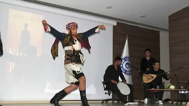 Yazar Ahmet Büke Ege Üniversitesine Konuk Oldu