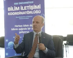 YÖK Başkanı Prof. Dr. Erol Özvar, Bilim İletişimi Ofisinde Egeli gençlerle buluştu