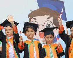 Ahlatlıbel’de Çankayalı Çocukların Mezuniyet Sevinci