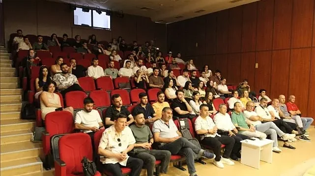 Anadolu’nun Ezgileri Ege’de Yankılandı