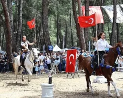 Antalyalılar 4. Uluslararası Yörük Türkmen Festivali’ne akın etti