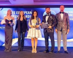 Avrupa’da Türk Gururu: Arzu Kaldı, “Avrupa’nın En İyi Influencer’ı” Seçildi!