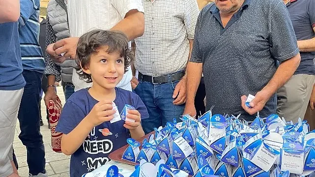 Aydın Büyükşehir Belediyesi Vatandaşlarla Bayramlaştı
