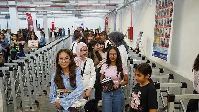 Başkan Çerçioğlu, 100 Bine Yakın Kitapseveri Fuar Aydın’da Buluşturdu