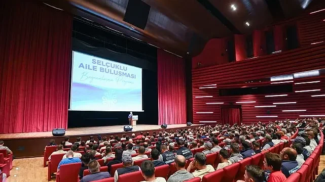 Başkan Pekyatırmacı belediye personeli ile bayramlaştı