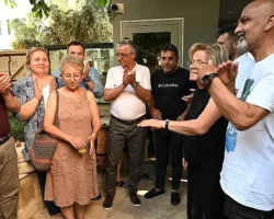 Başkan Topaloğlu resim ve baskı sergisine katıldı
