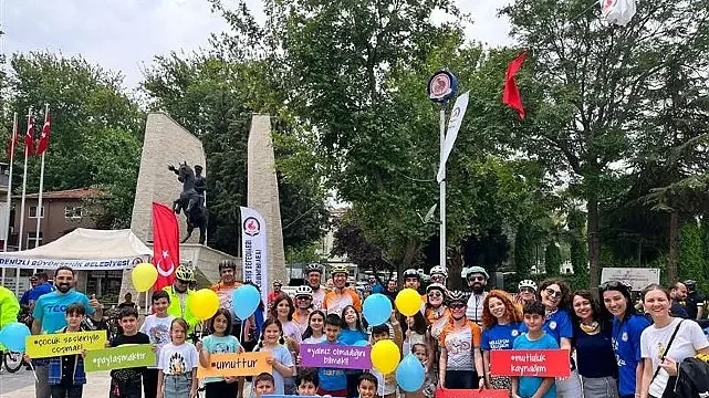 Bisiklet tutkunları, pedallarını TEGV’li çocuklara umut olmak için çevirdi