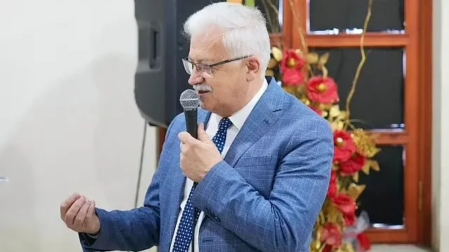 Burhaniye Belediyesi Gençlik Merkezi Müzik Sınıfı Öğrencilerinden Yıl Sonu Konseri