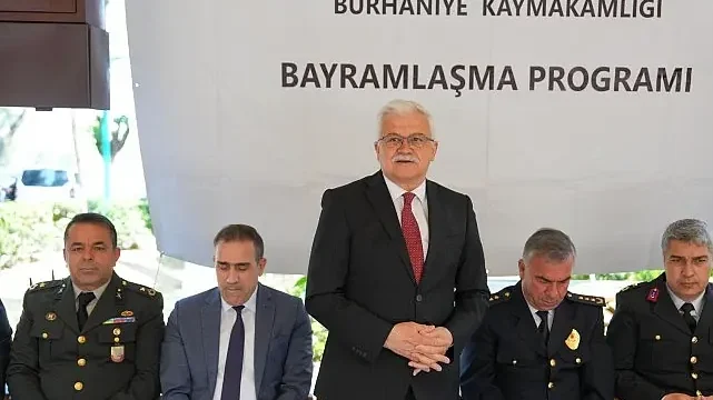 Burhaniye’de Bayramlaşma Töreni Yapıldı