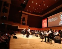 “Cumhuriyetin Divası” Müzeyyen Senar konserle anıldı