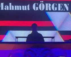 Dans Etmeyen Kalmadı: Mahmut Görgen Butterfly Party’yi Uçurdu!