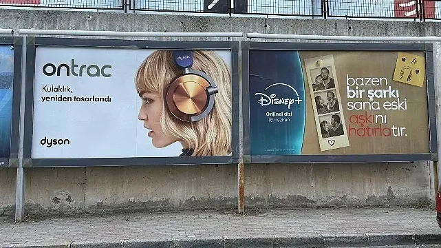 DISNEY+’tan yeni dizisi “Aşkı Hatırla” için yaratıcı bir açıkhava  kampanyası: “KONUŞAN BILLBOARDLAR”