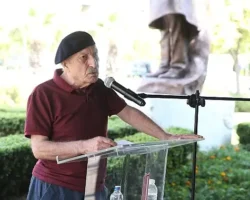 Dünya şairi Nazım Hikmet, Karşıyaka’da şiirleriyle anıldı