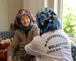 Evde Sağlık Hizmetleri Devam Ediyor