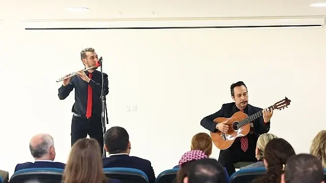 Gönüllü okuyucuların sesi, görme engellilere ışık oldu