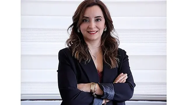 Gülüşlere Doğal Dokunuş: Zirkonyum Kaplama