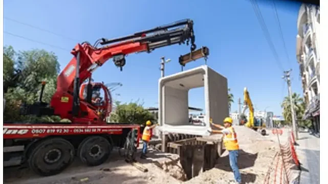 İZSU’dan bir yılda 75 kilometrelik yağmur suyu yatırımı