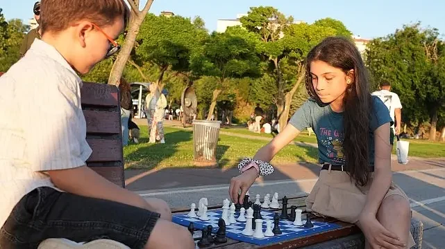Kadıköy’de Satranç Dayanışması