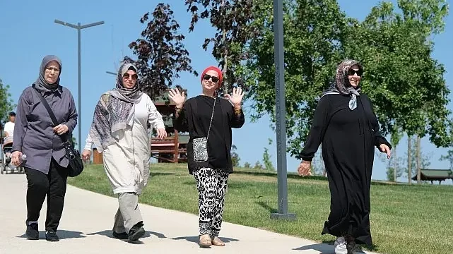 Kadınlar sağlıklı yaşam için yürüdü