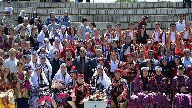 Kahramankazan’da Halk Oyunları Şöleni Coşkusu