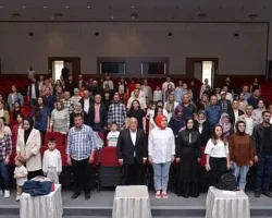 Kahramankazan’da Miniklerden Rengârenk Yıl Sonu Gösterisi