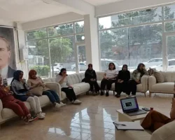 “Kalpten Kalbe Bir Yol Vardır” semineri yoğun ilgi gördü