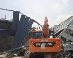 Kayapa’da kaçak fabrika yıkıldı