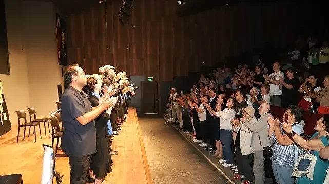 Nazım Hikmet Dikili’de Anıldı