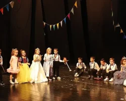 Nilüferli minikler drama gösterileriyle alkış topladı