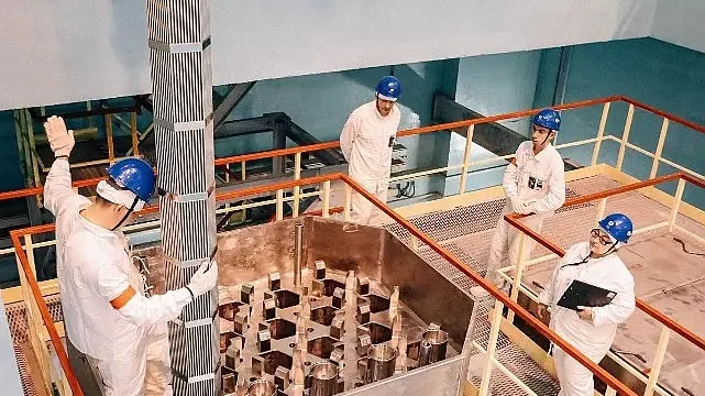 Rosatom: Novovoronezh NGS VVER-1200 Reaktörüne İlk 5’inci Nesil Yakıt Yüklemesi Yapıldı