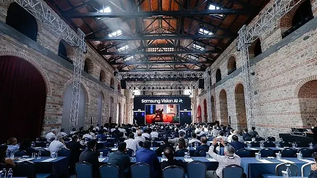 Samsung Türkiye, iş ortakları zirvesinde Vision AI stratejisiyle üretilen 2025 yılı TV serisini tanıttı