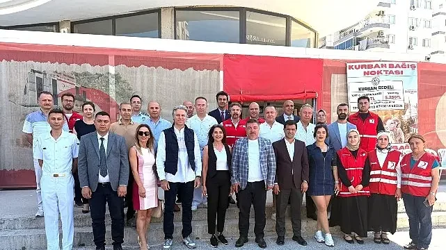 Türk Kızılay Bayraklı Şubesi’nden Anlamlı Kahvaltı Buluşması