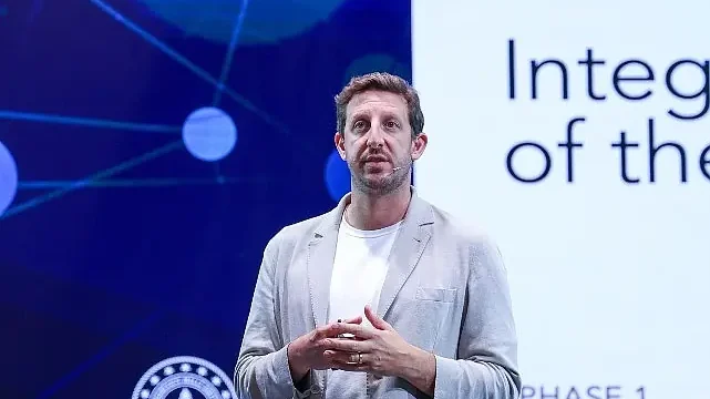 Zack Kass TETZ 2025’te konuştu:  “Yapay zekâda insan zihnine eşdeğer bir noktaya her geçen gün daha fazla yaklaşıyoruz”
